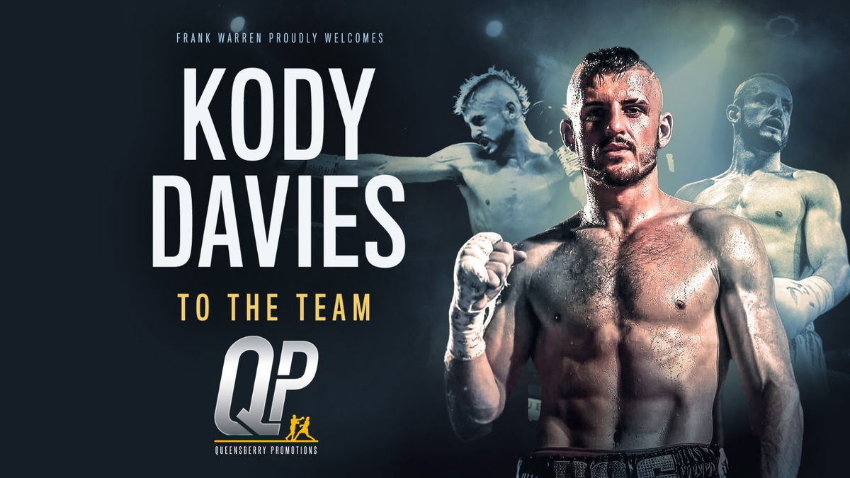 Top super-middleweight prospect and heir to Calzaghe signs with Frank Warren