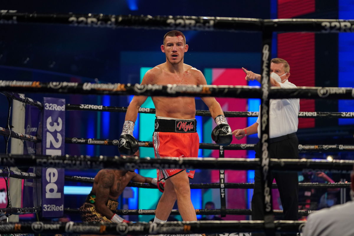 Liam Williams sends scary message to Demetrius Andrade with Robinson destruction