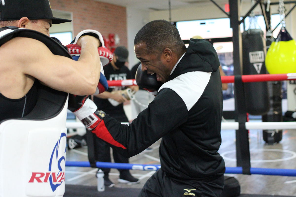 Erislandy Lara working hard to become a two-weight champ and reach the Hall of Fame