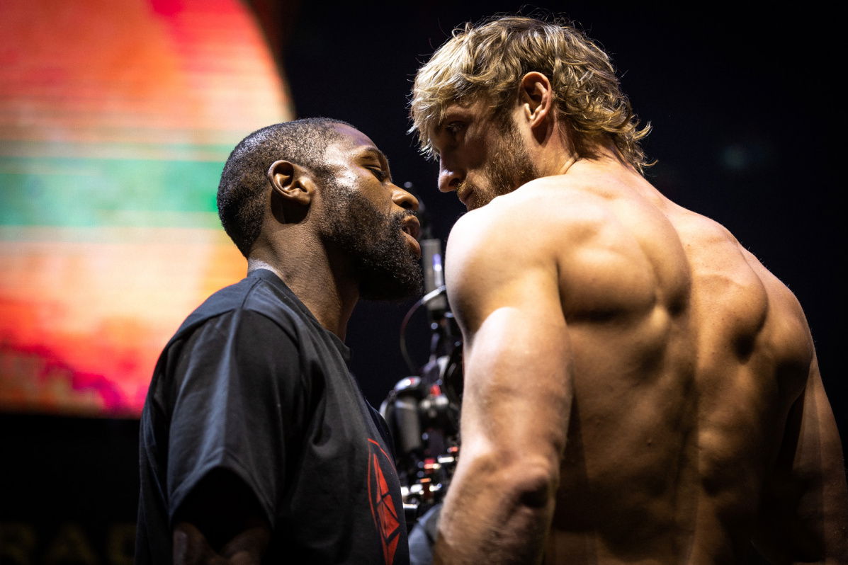 Floyd Mayweather vs Logan Paul weights, TV channel, running order & undercard