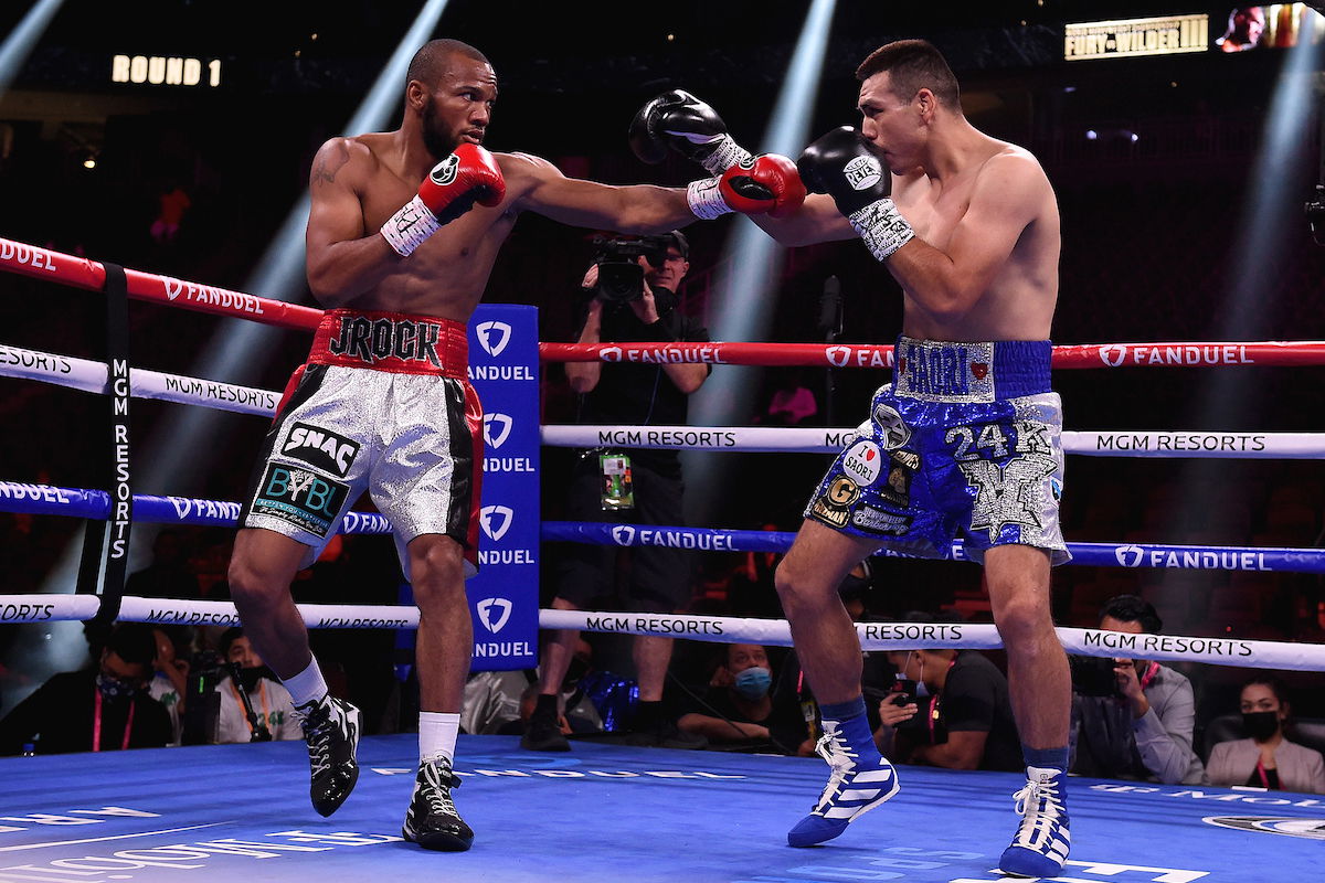 Julian Williams vs Vladimir Hernandez action (Frank Micelotta/FOX Sports)