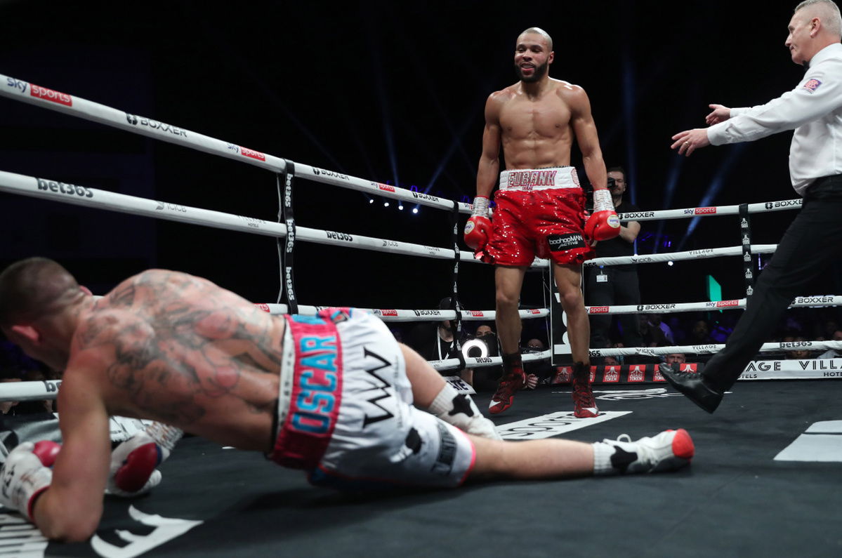 Chris Eubank Jr drops Liam Williams four times in grudge match, wins decision