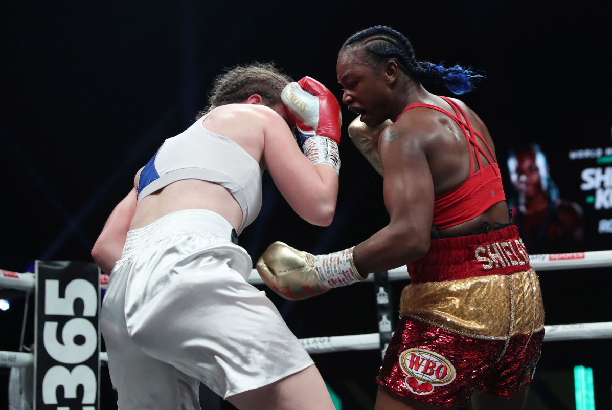 Claressa Shields vs Ema Kozin action