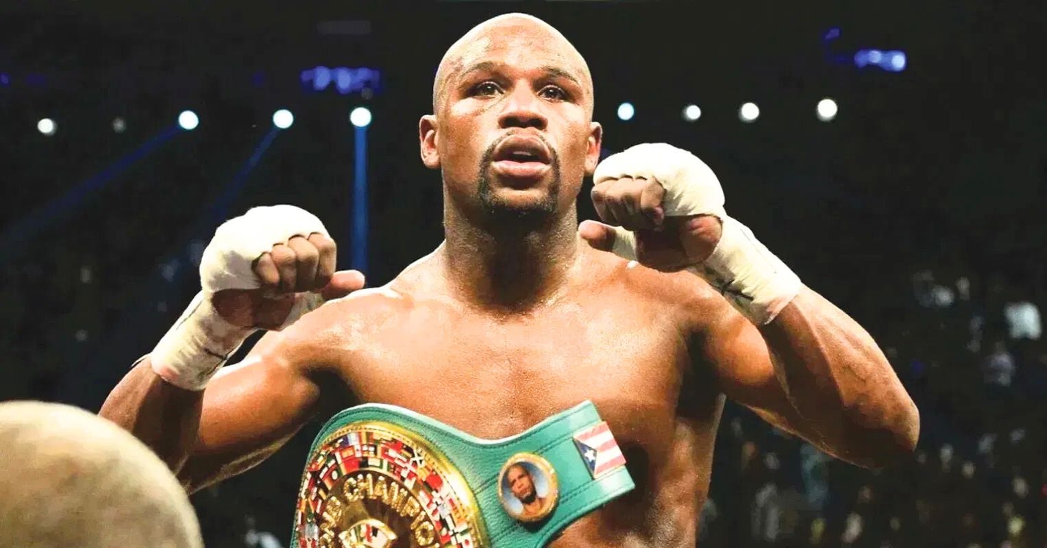 Floyd Mayweather Didn’t Hesitate To Name The Greatest Heavyweight Of All Time – And It’s Not Ali